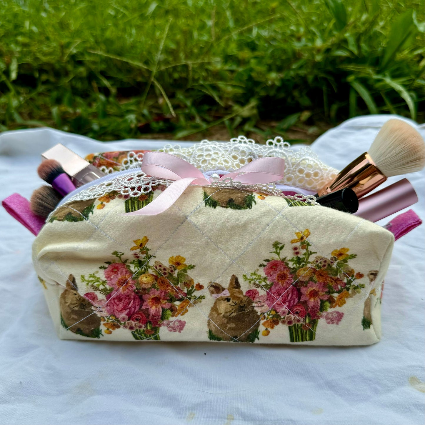 Makeup bag